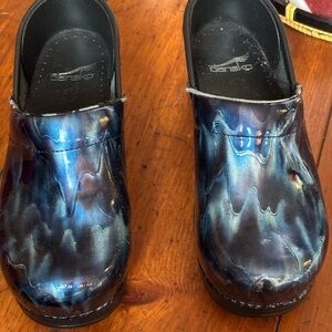 Dansko Kids Iridescent Blue Dress Shoes